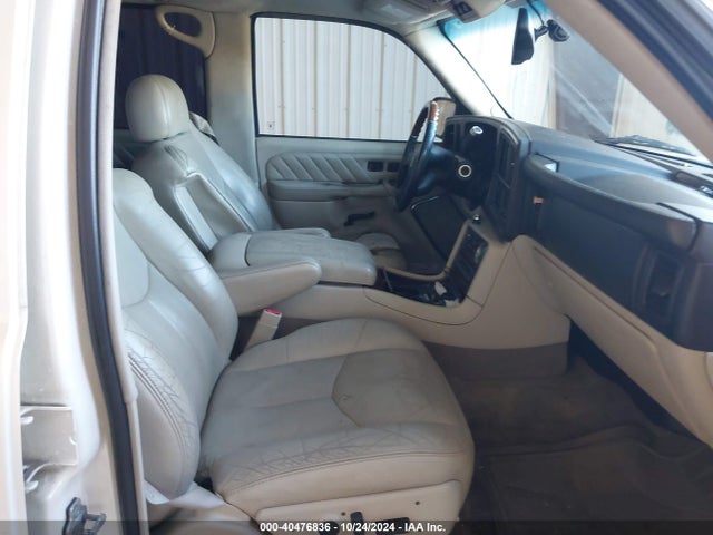 2004 CADILLAC ESCALADE ESV 3GYFK66N04G339167 Photo 4