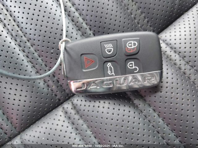 2019 JAGUAR F-PACE SADCN2GX4KA600020 Photo 10