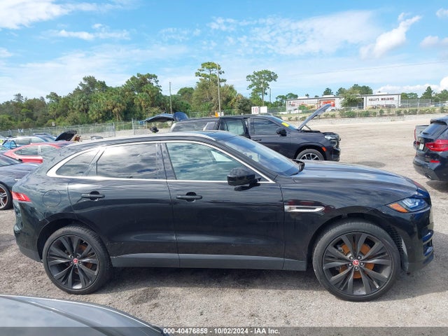 SADCN2GX4KA600020 Jaguar F-pace 30t Portfolio