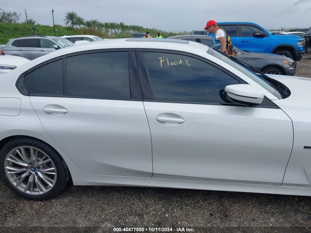 3MW39FF07P8D03593 BMW 3 Series 330e