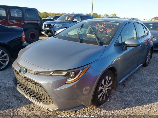 Toyota Corolla Hybrid Le 2021 JTDEAMDE5MJ005498 Image 2