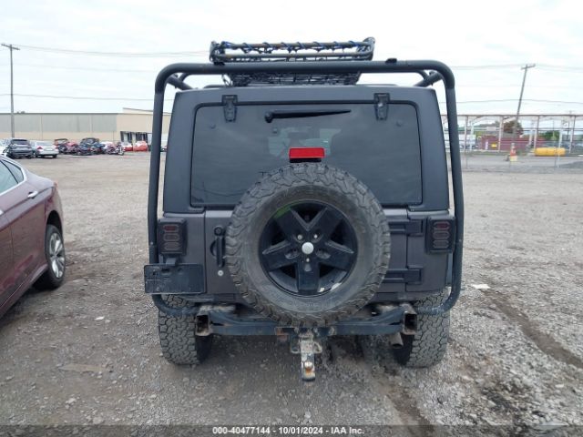 1C4BJWDG1HL537678 Jeep Wrangler Unlimited Sport
