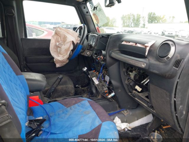 1C4BJWDG1HL537678 Jeep Wrangler Unlimited Sport