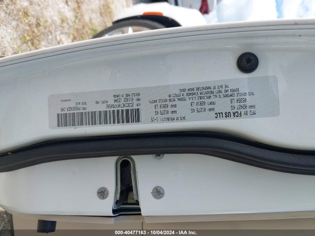 2C3CCAET0FH760502 Chrysler 300C