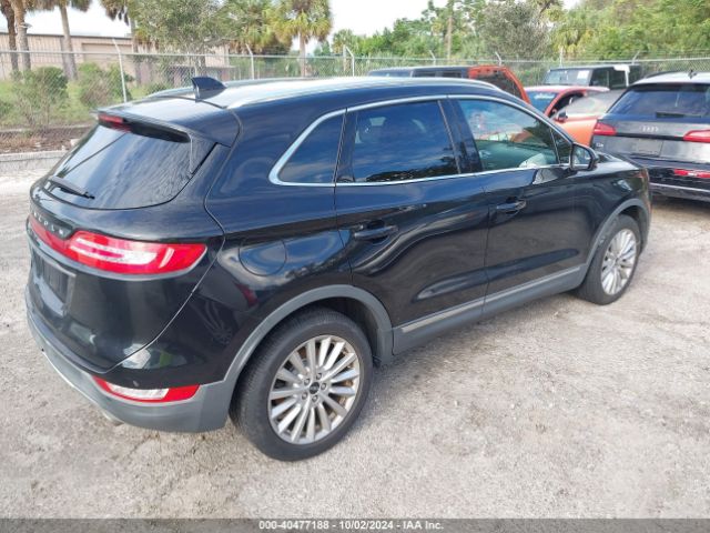 5LMCJ1D9XKUL12890 Lincoln Mkc Standard