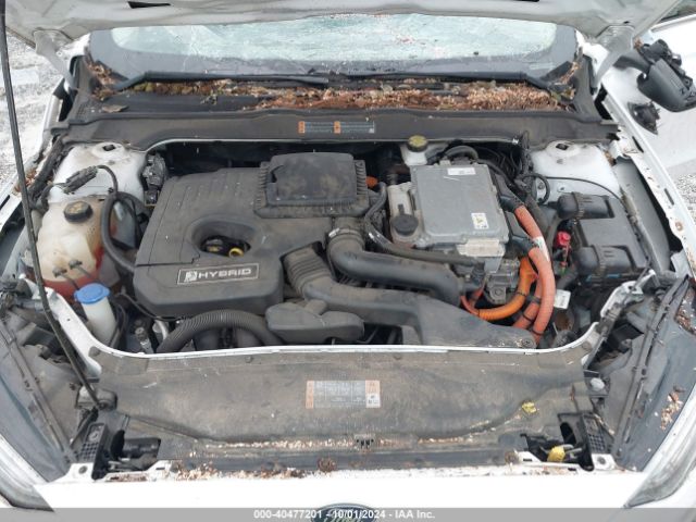 3FA6P0LU2KR220365 Ford Fusion Hybrid Se