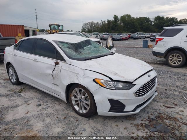 3FA6P0LU2KR220365 Ford Fusion Hybrid Se