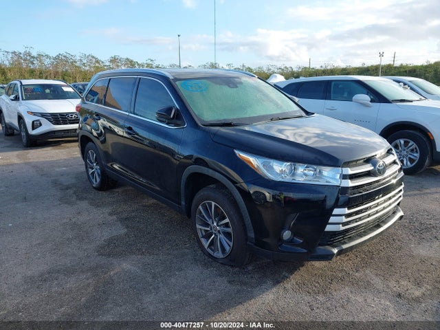 Toyota Highlander Xle 2019 5TDKZRFH9KS366992 Image 1