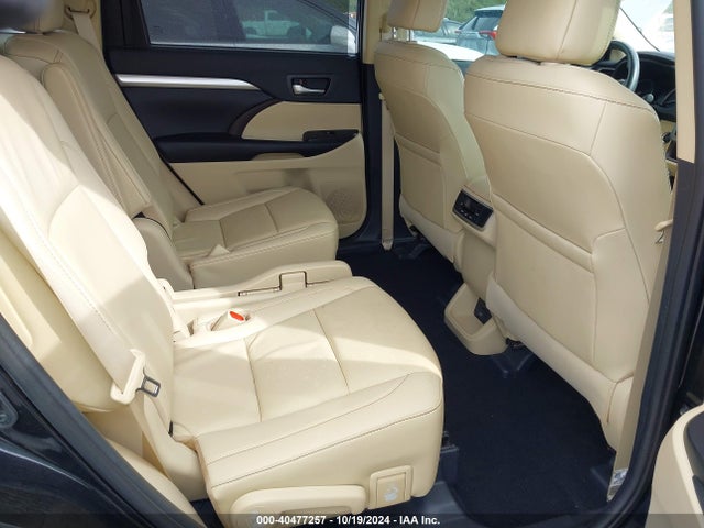 Toyota Highlander Xle 2019 5TDKZRFH9KS366992 Image 8