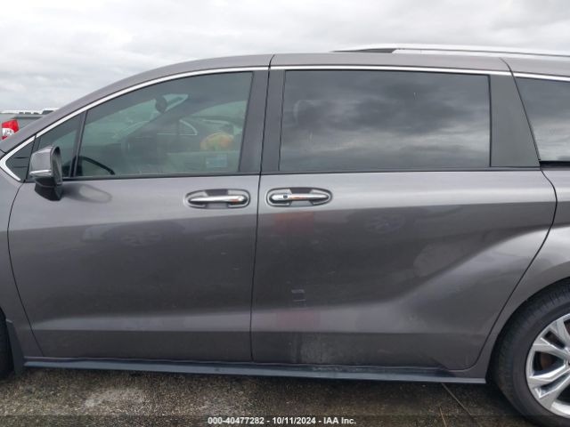 5TDERKEC6RS209747 Toyota Sienna Platinum