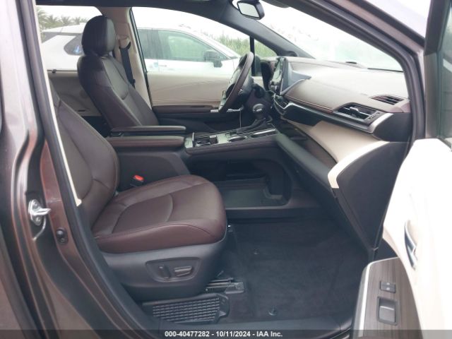 5TDERKEC6RS209747 Toyota Sienna Platinum