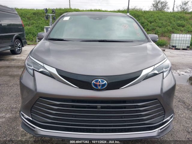 5TDERKEC6RS209747 Toyota Sienna Platinum