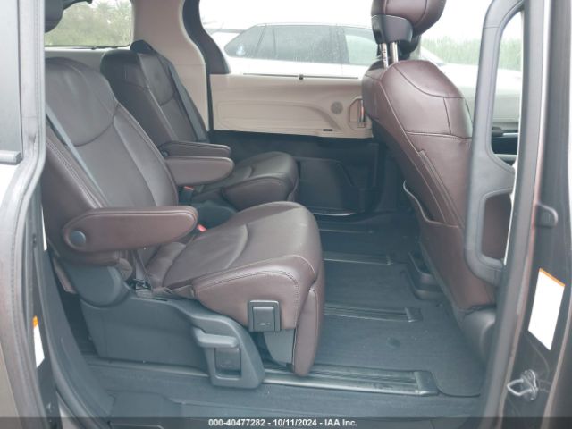 5TDERKEC6RS209747 Toyota Sienna Platinum
