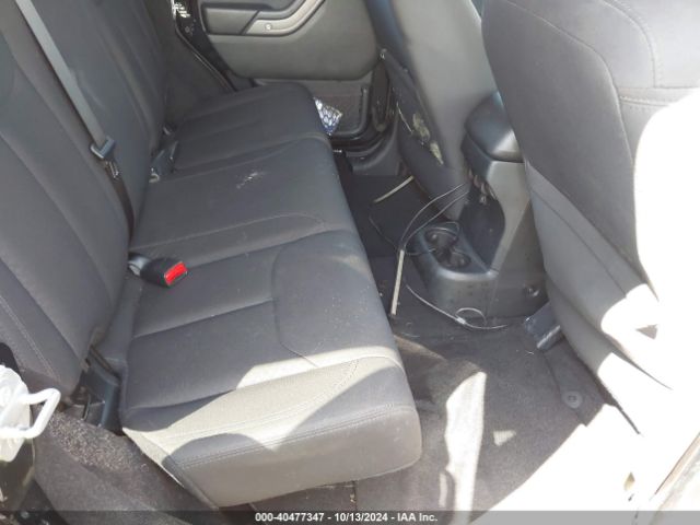 1C4BJWDG8HL694169 Jeep Wrangler Unlimited Sport