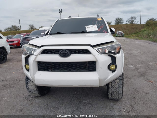 Toyota 4RUNNER SR5 2016 JTEBU5JR8G5282629 Image 12
