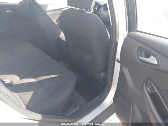 1FADP3K22GL269466 Ford FOCUS SE
