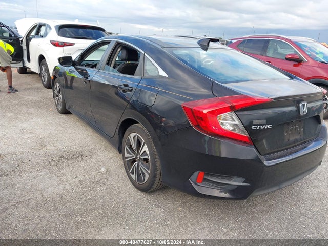 40477627 :رقم المزاد ، 19XFC1F77HE004769 vin ، 2017 Honda Civic Ex-l مزاد بيع