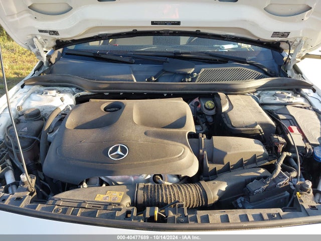 WDCTG4EB7HJ323584 Mercedes-Benz GLA 250