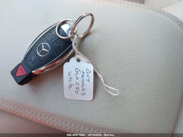WDCTG4EB7HJ323584 Mercedes-Benz GLA 250