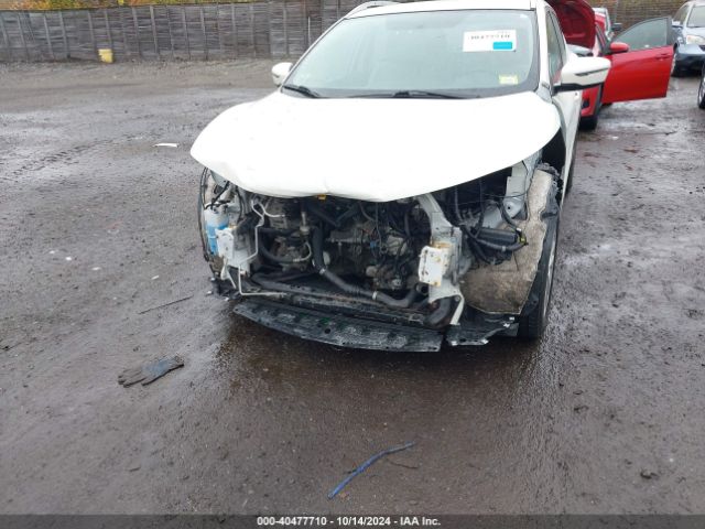 JN1BJ1CR0JW293891 Nissan Rogue Sport Sv