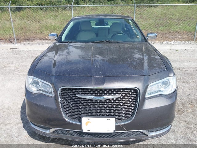 Chrysler 300C 2015 2C3CCAEG1FH766117 Image 12