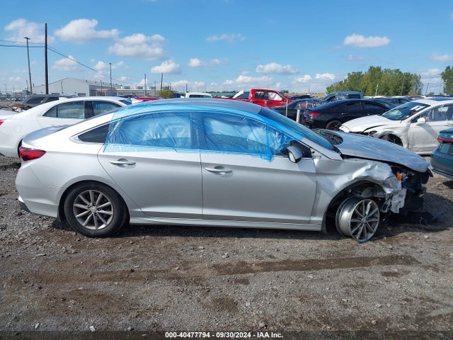 Hyundai SONATA SE 2018 5NPE24AFXJH664580 Image 12