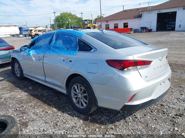 Hyundai SONATA SE 2018 5NPE24AFXJH664580 Image 3