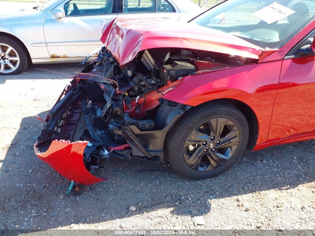 5NPLM4AG7NH085403 Hyundai ELANTRA SEL