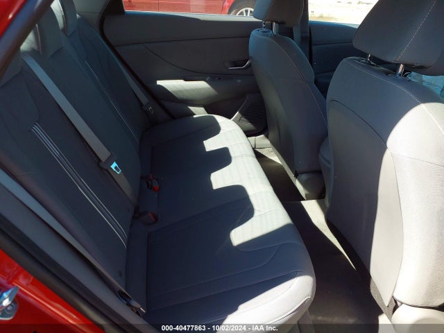 5NPLM4AG7NH085403 Hyundai ELANTRA SEL