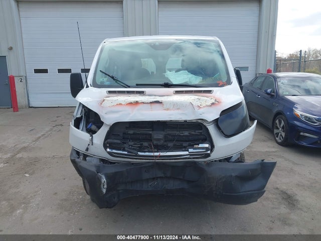 Ford Transit-250 2019 1FTYR1YM1KKA56817 Image 13