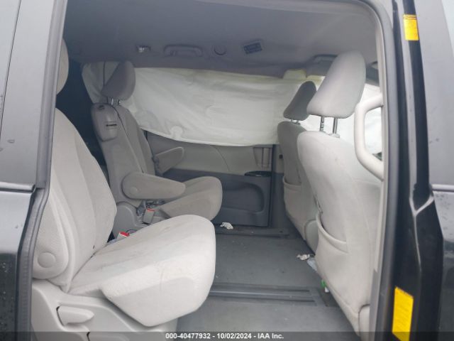 5TDKK3DC4ES441692 Toyota Sienna Le V6 8 Passenger