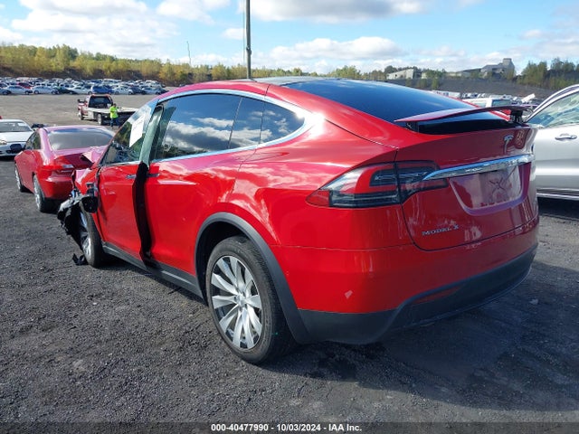 2020 TESLA MODEL X 5YJXCAE29LF246296 Photo 2