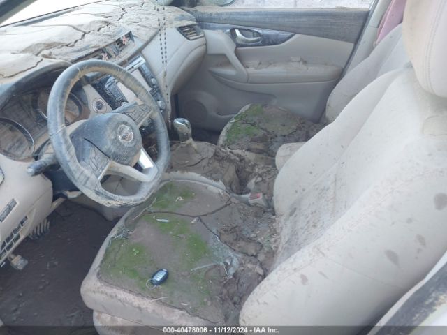 KNMAT2MV7HP522172 Nissan ROGUE SV
