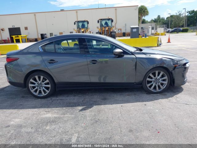 3MZBPADL8NM300935 Mazda Mazda3 Premium