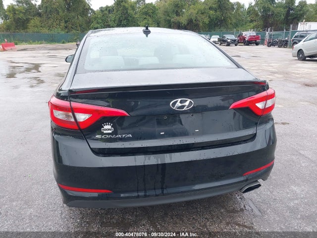Hyundai SONATA SE 2017 5NPE24AFXHH462574 Image 17