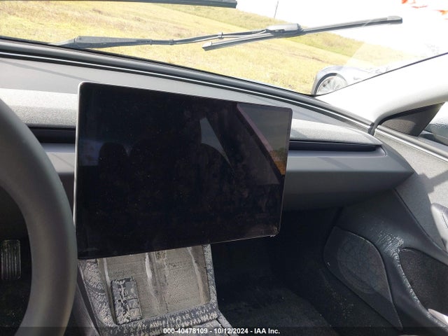 2024 TESLA MODEL 3 5YJ3E1EA4RF765975 Photo 6