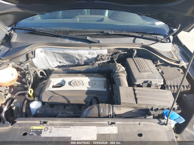 WVGAV3AX7EW029658 Volkswagen Tiguan R-line