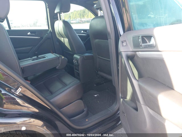 WVGAV3AX7EW029658 Volkswagen Tiguan R-line