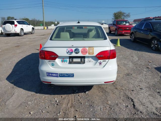 3VWL17AJ1EM422922 Volkswagen Jetta 1.8t Sel