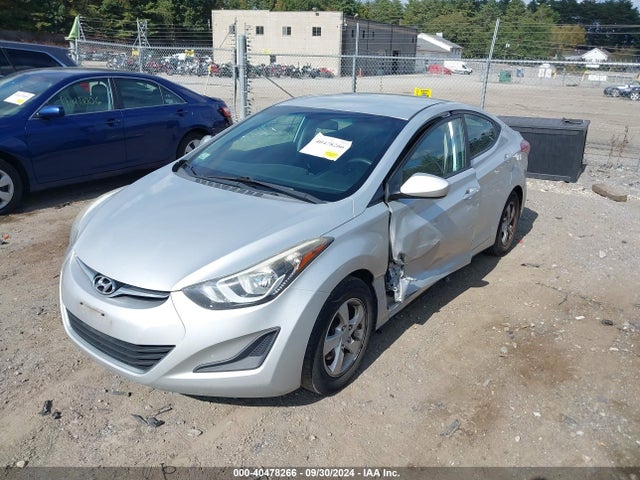 Hyundai ELANTRA SE 2015 5NPDH4AE6FH600092 Image 2