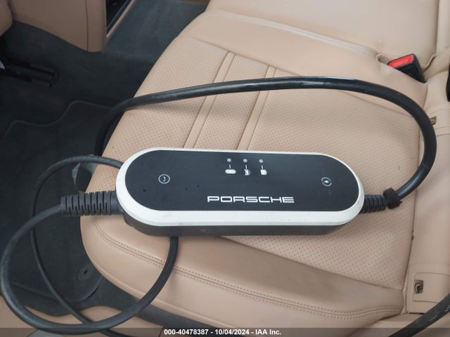 WP1AE2AY9KDA50105 Porsche Cayenne E-hybrid