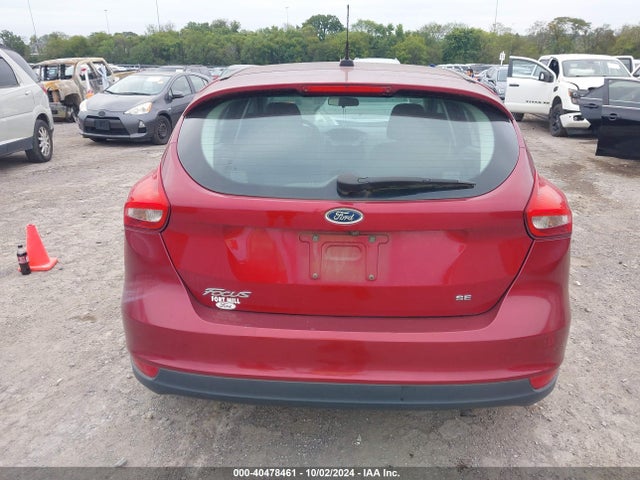 Ford FOCUS SE 2015 1FADP3K27FL381095 Image 16
