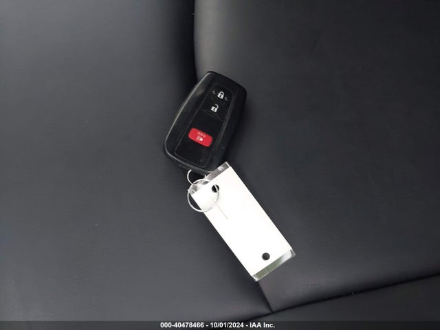 JTDKAMFUXN3187776 Toyota Prius Limited
