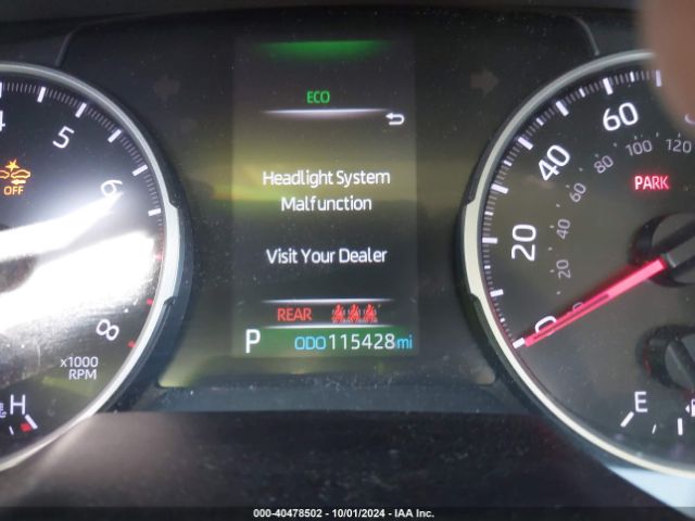2T3F1RFV1KW025325 Toyota RAV4 LE