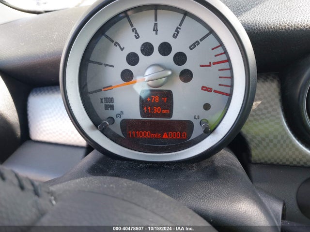 2009 MINI COOPER S CLUBMAN WMWMM33539TP74914 Photo 6