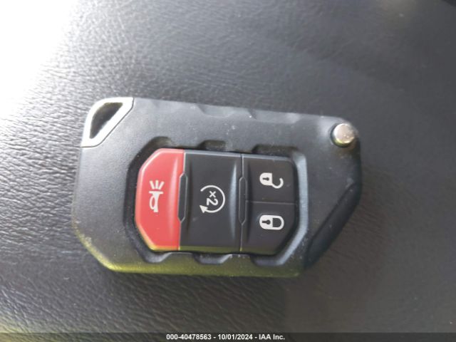 1C4HJXEN4LW178329 Jeep Wrangler Unlimited Sahara