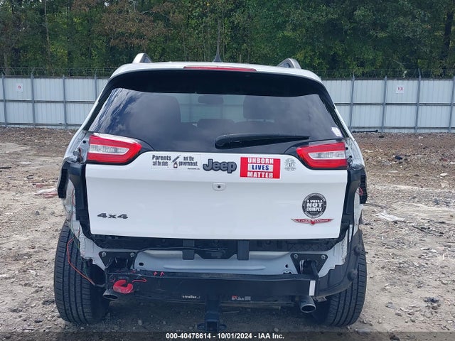 1C4PJMBX8JD513777 Jeep Cherokee Trailhawk 4x4