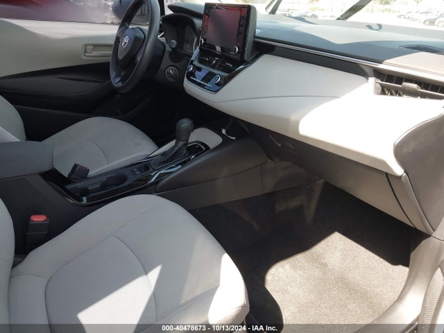 Toyota COROLLA LE 2022 5YFEPMAE2NP303460 Image 5