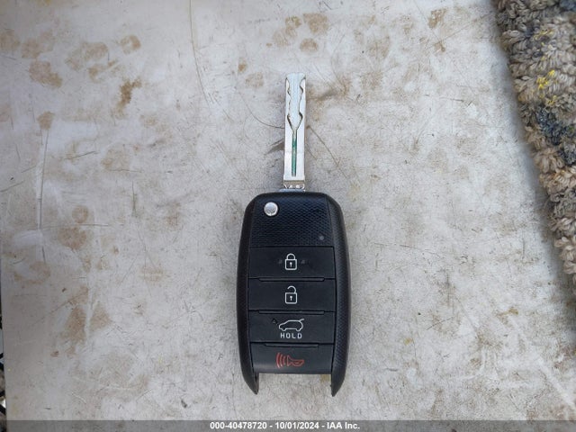 KIA SOUL + 2016 KNDJP3A51G7326676 Image 11