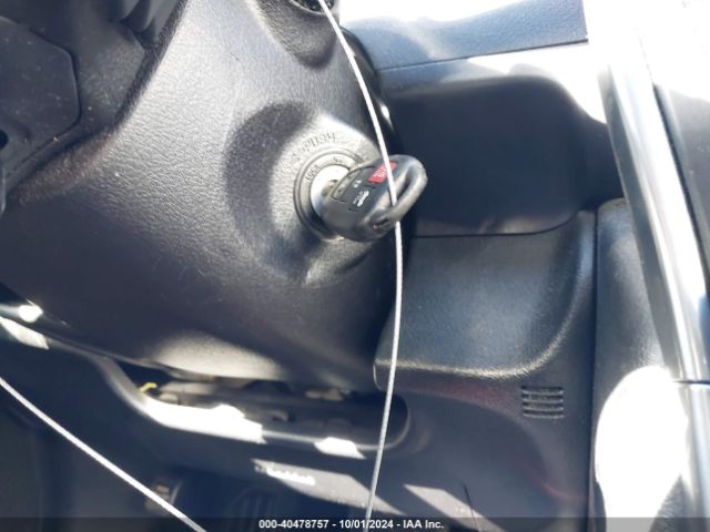4T1BF1FK0FU075459 Toyota CAMRY SE